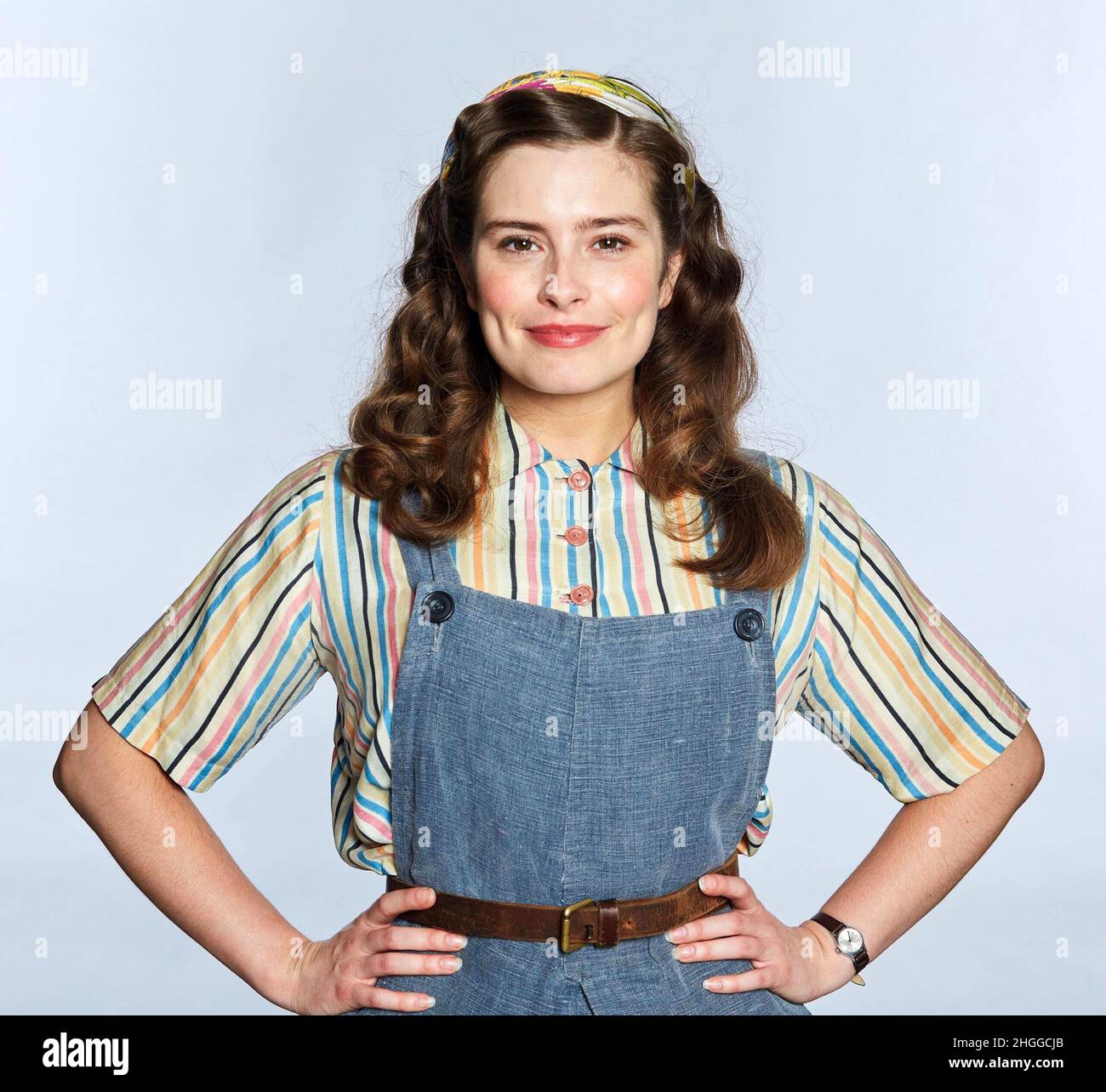 RACHEL SHENTON in ALL CREATURES GREAT AND SMALL (2020), directed by BRIAN PERCIVAL and ANDY HAY. Credit: Playground Entertainment / Album Stock Photo
