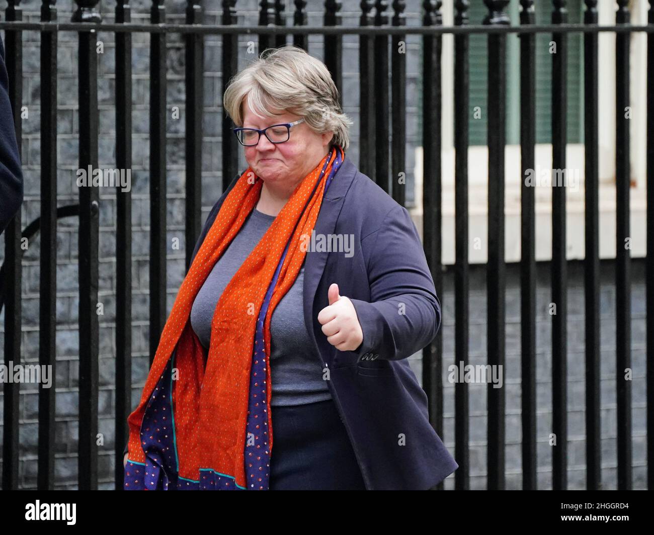 Face mask requirements hires stock photography and images Alamy