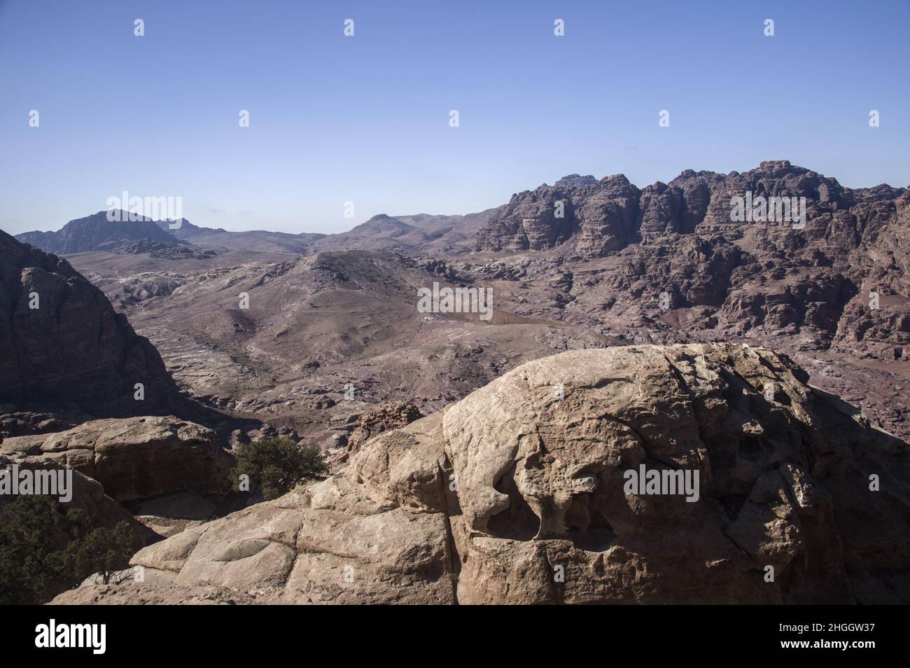 Walking tours in petra hi-res stock photography and images - Alamy