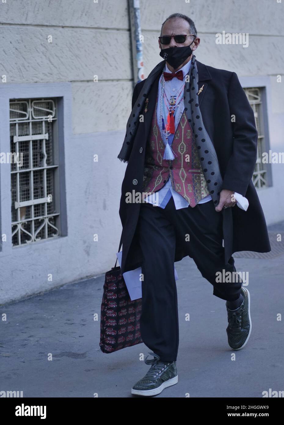 Fashion blogger street style outfit before Jordan Luca fashion show during  Milano fashion week man collections Fall/winter 2022/2023 Stock Photo -  Alamy