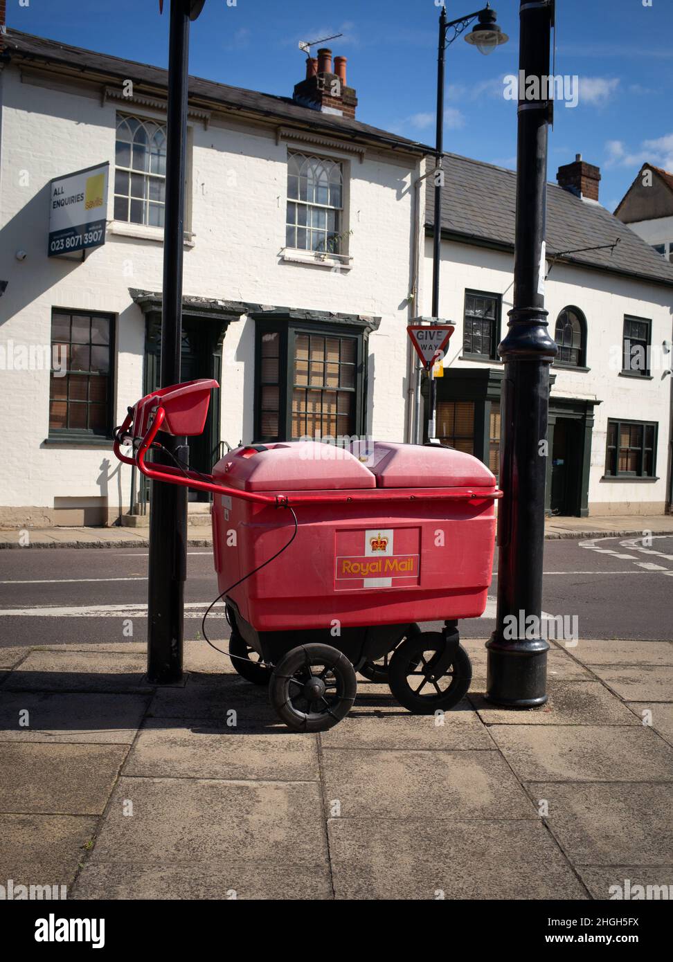 Royal mail post trolley hi-res stock photography and images - Alamy