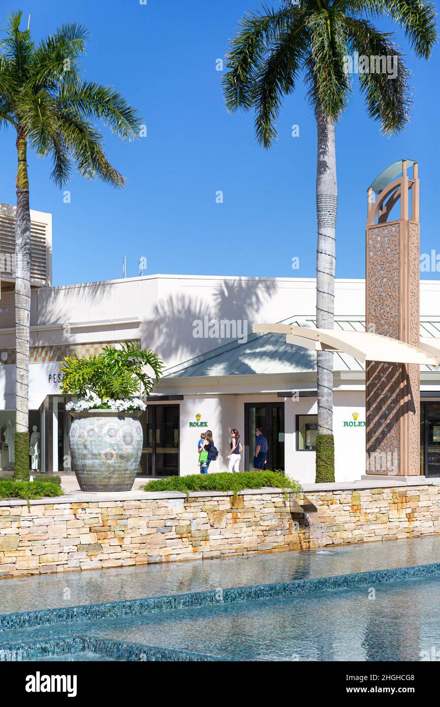 Shops of Waterside - upscale shopping mall, Naples, Florida, USA Stock Photo