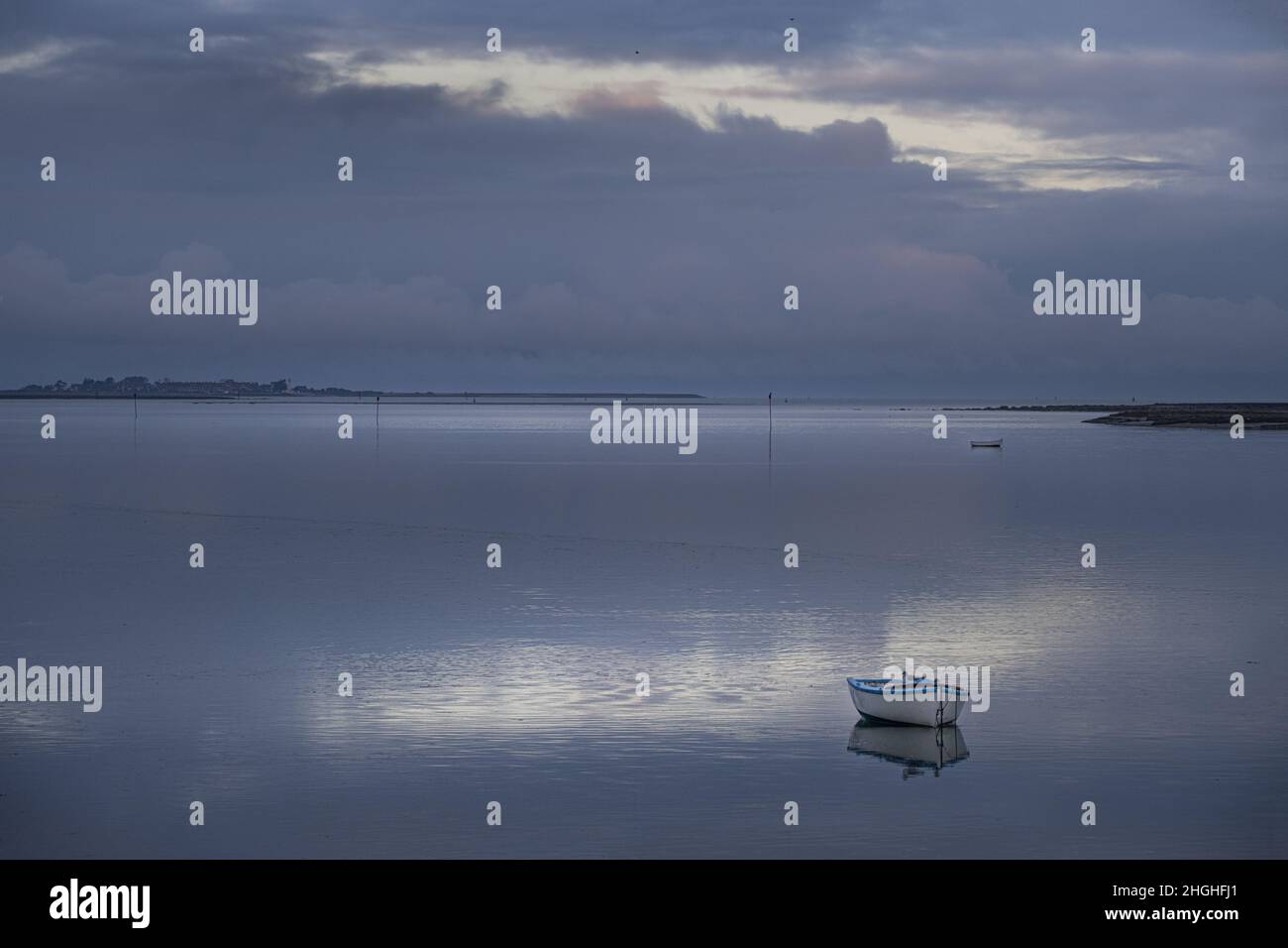 Saint Valery sur Somme, baie de Somme, chenal et reflets dans l'eau, Stock Photo