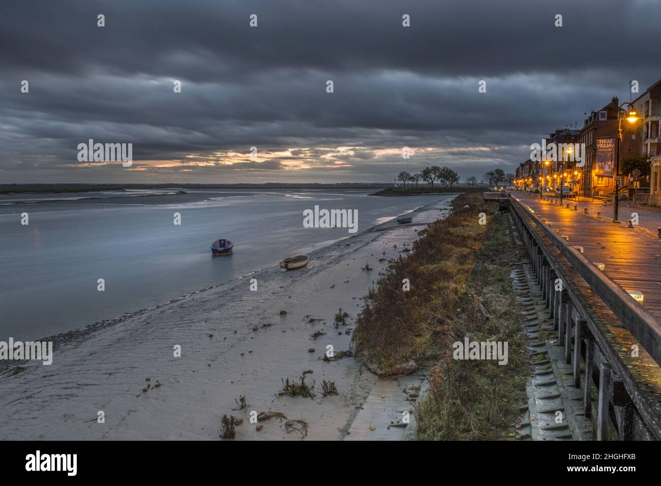 Saint Valery sur Somme, baie de Somme, chenal et reflets dans l'eau, Stock Photo