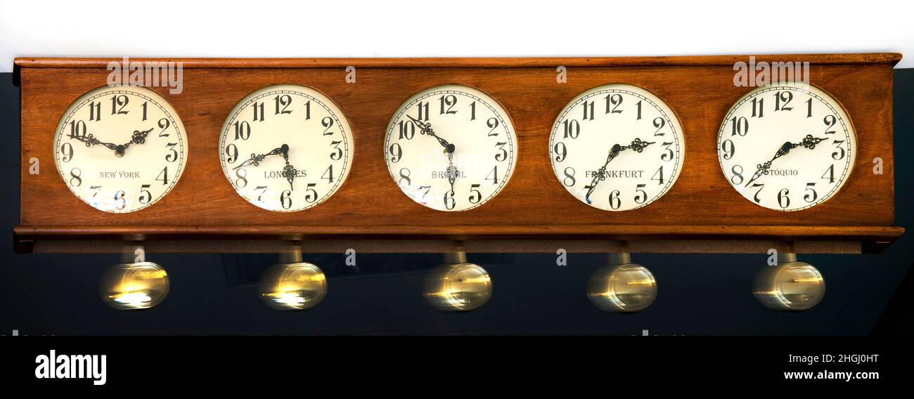 World time zone clocks hi-res stock photography and images - Alamy