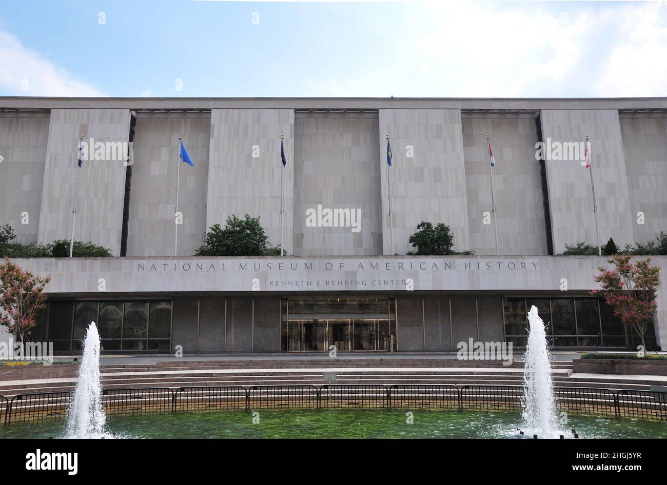 National Museum of American History Kenneth E. Behring Center main ...