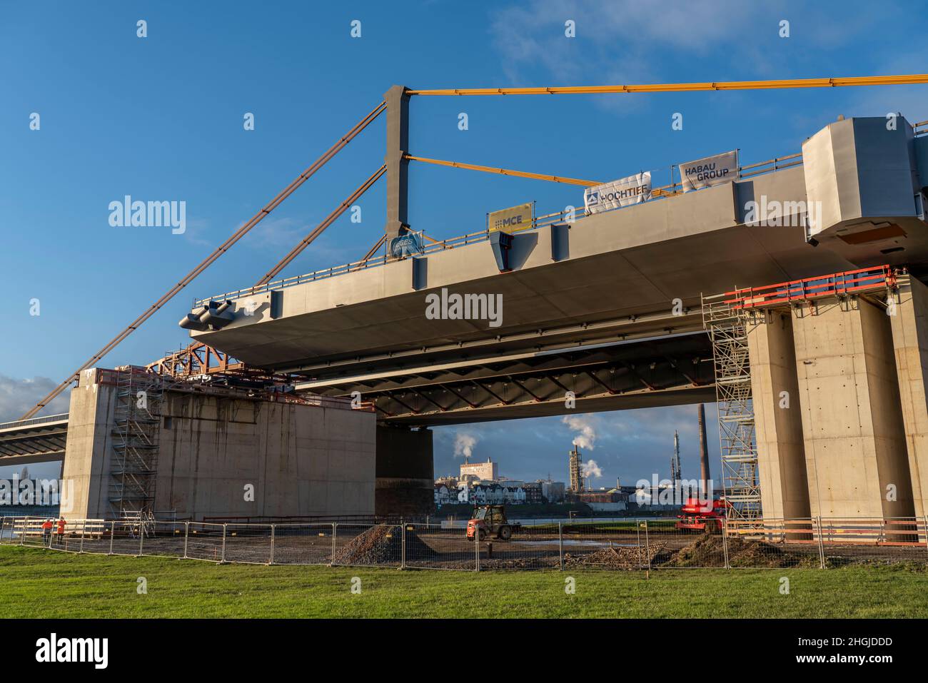 New construction of the Neuenkamp motorway bridge on the A40, over the Rhine near Duisburg, construction of the bridge piers, the new bridge is being Stock Photo