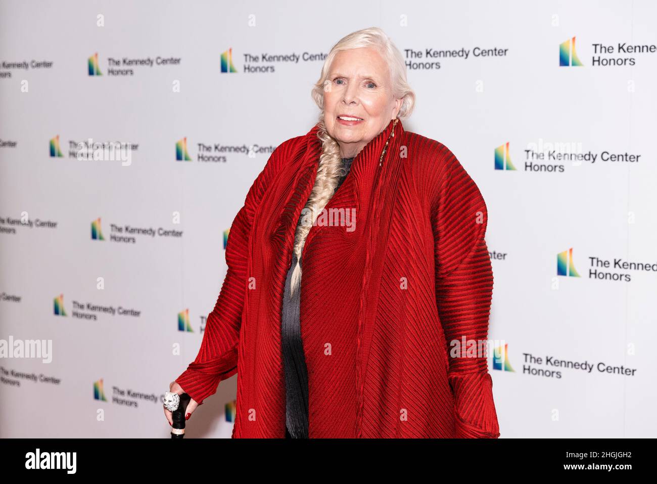 Washington, United States of America. 04 December, 2021. Honoree Joni Mitchell at the 2021 Kennedy Center Honors Medallion Ceremony at the Library of Congress, December 4, 2021 in Washington, DC.  Credit: Shawn Miller/Library of Congress/Alamy Live News Stock Photo
