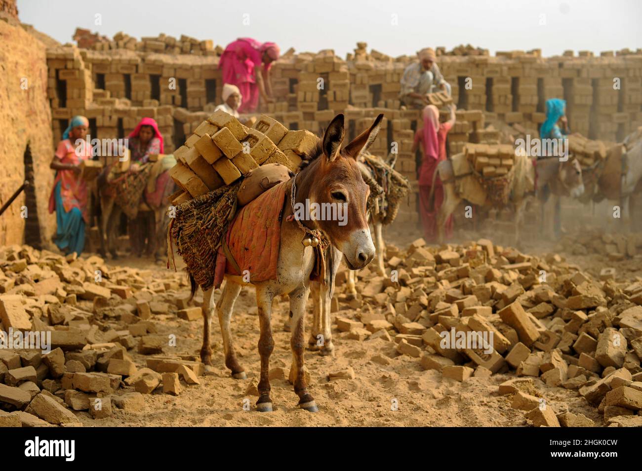 the brick kiln area of India, outside of Delhi Stock Photo