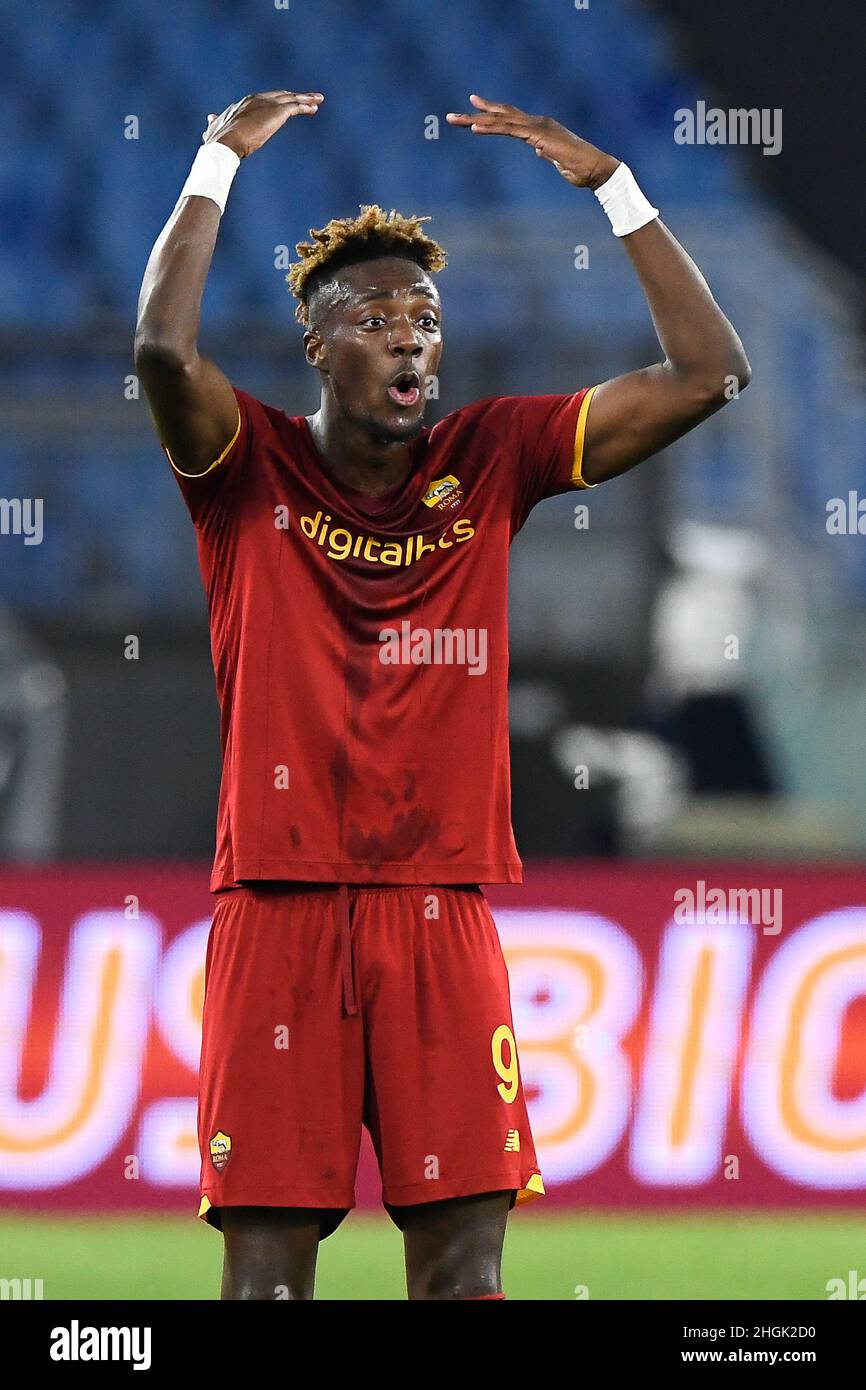 Stadio olimpico rome football crowd hires stock photography and images