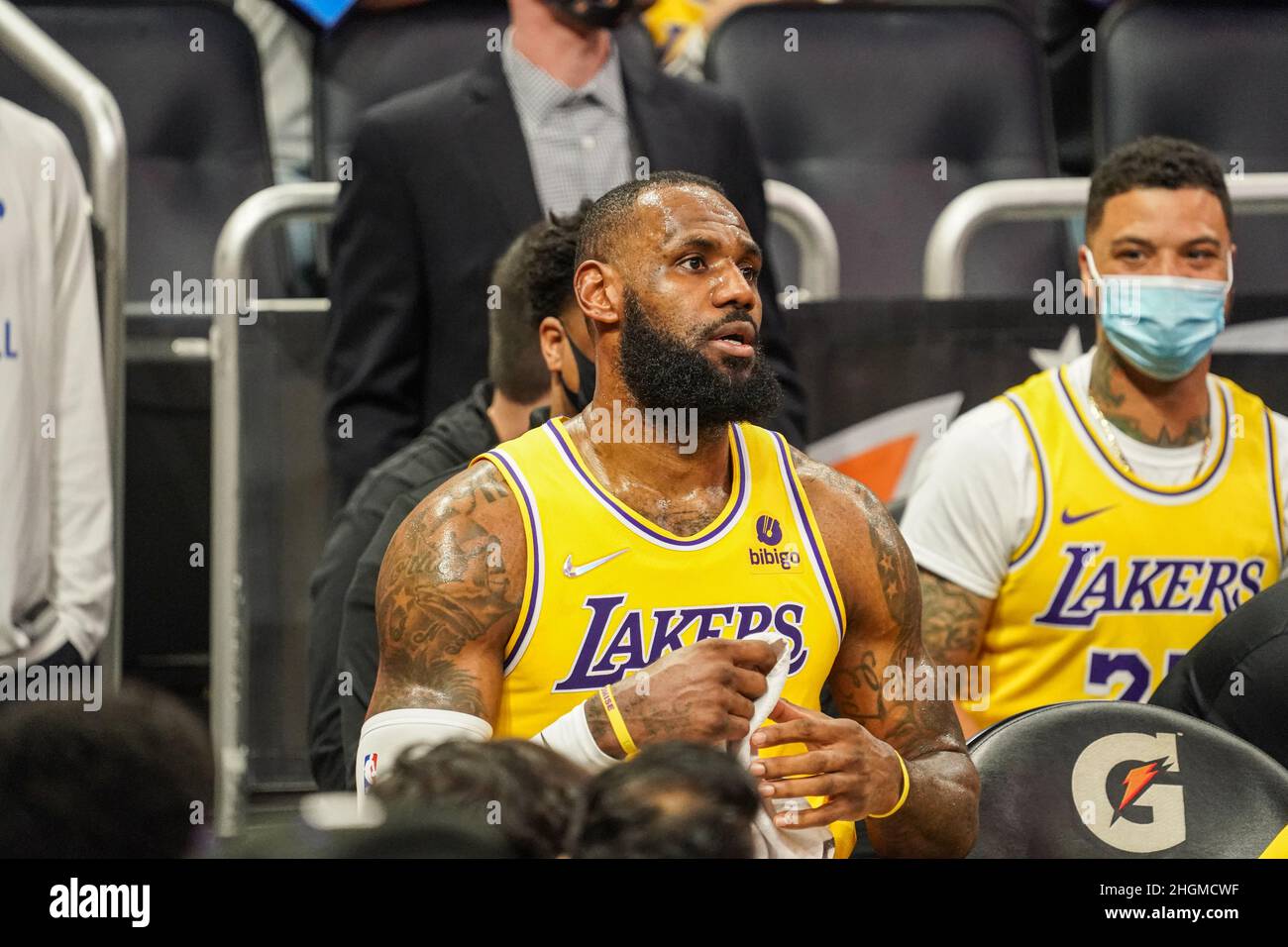 Los angeles lakers jersey hi-res stock photography and images - Alamy