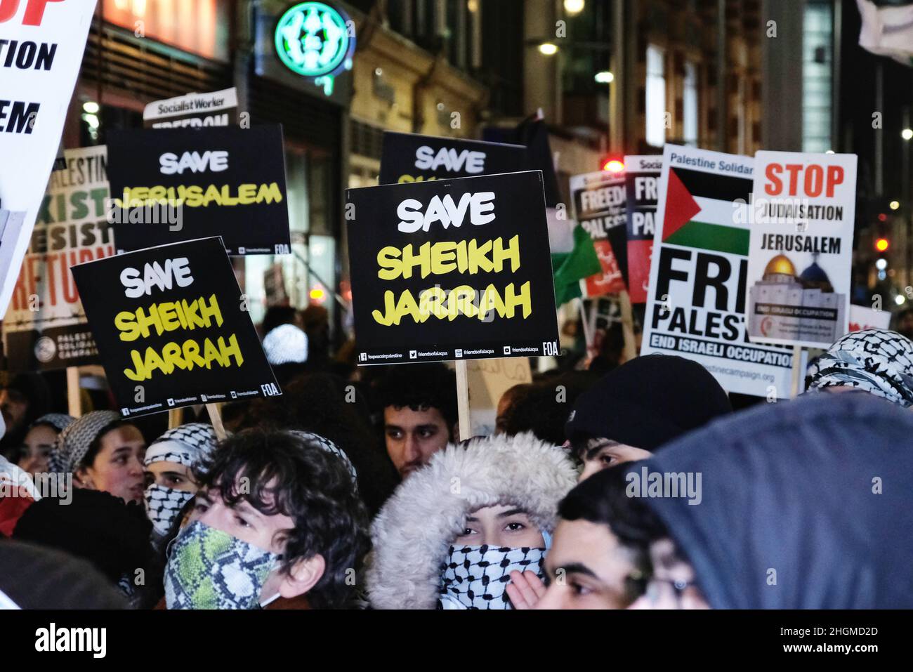London, UK, 21st Jan, 2022. Hundreds of pro-Palestinian protesters attend an emergency rally to call for the end to ethnic cleansing of residents in the Sheikh Jerrah neighbourhood in east Jerusalem where forcible evictions, mass arrests and house demolitions by the Israeli authorities have taken place. Credit: Eleventh Hour Photography/Alamy Live News Stock Photo