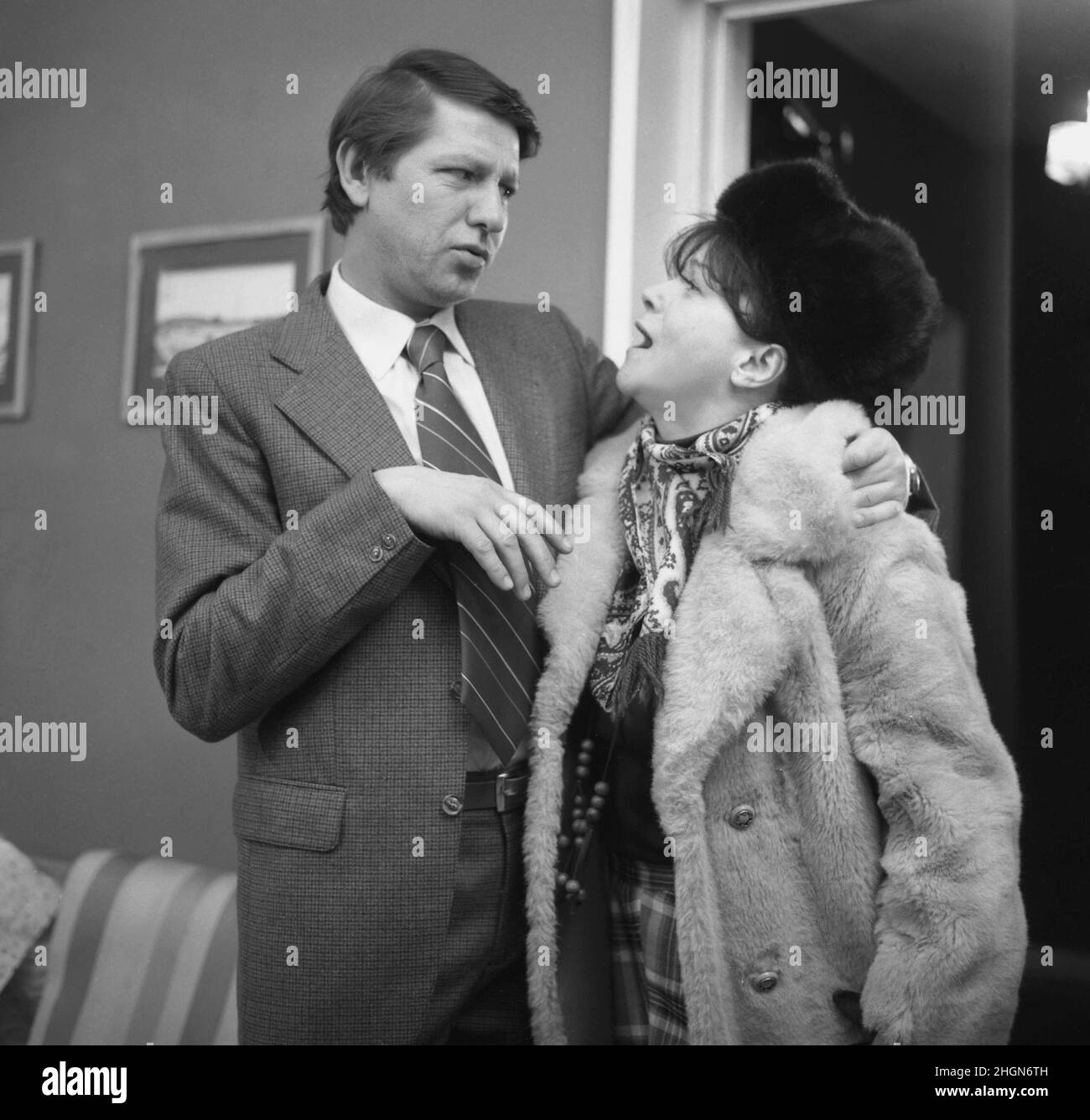 Alo aterizeaza strabunica Black and White Stock Photos & Images - Alamy