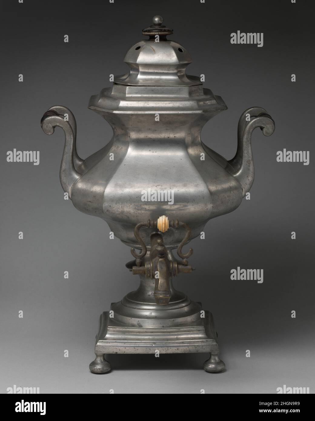 Tea urn 183034 James Dixon & Sons British. Tea urn. British, Sheffield. 183034. Britannia