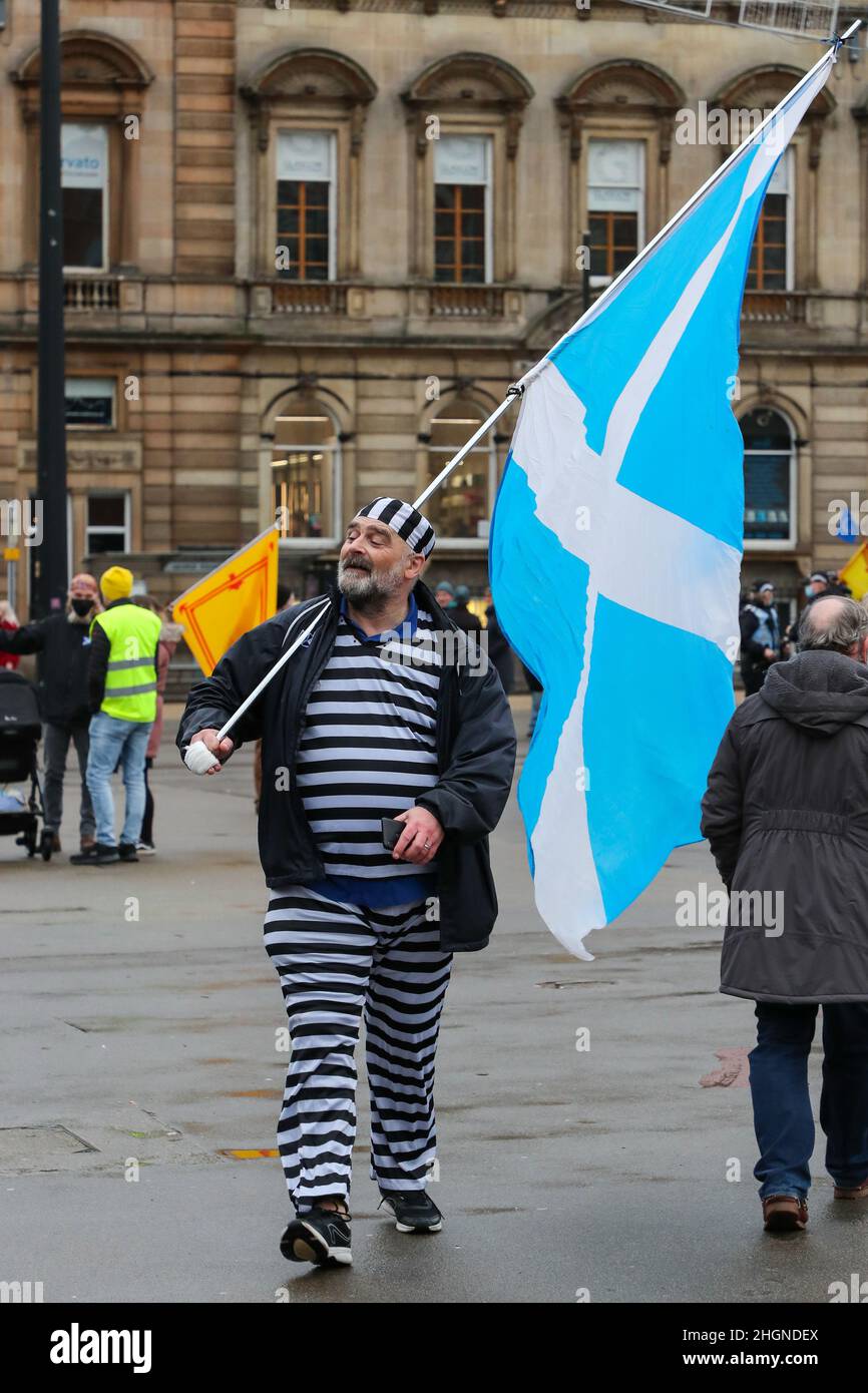 Glasgow, UK. 22nd Jan, 2022. All Under One Banner (AUOB), a pro Scottish independence group comprising of several smaller Nationalist organisations marched through Glasgow city centre in support of their aim of separation. They had planned for 5000 supporters to take part, but only several hundred took part, including NEALE HANVEY, a prominent member of Alex Salmond's ALBA political party. Credit: Findlay/Alamy Live News Stock Photo