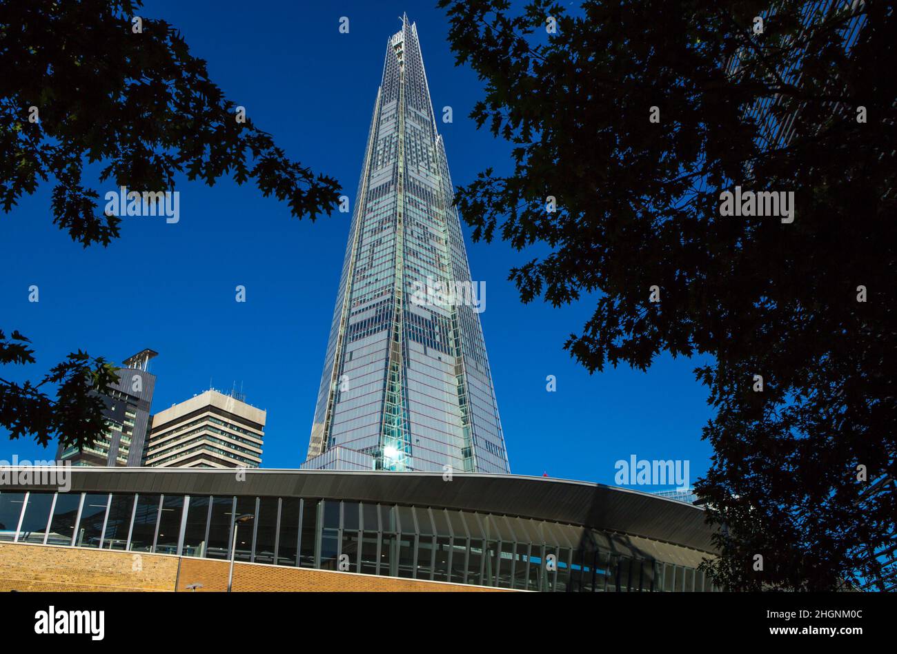 UNITED KINGDOM. LONDON. THE SHARD TOWER. Formerly The London Bridge Tower, is a skyscraper of offices and luxury housing located in the borough of Sou Stock Photo