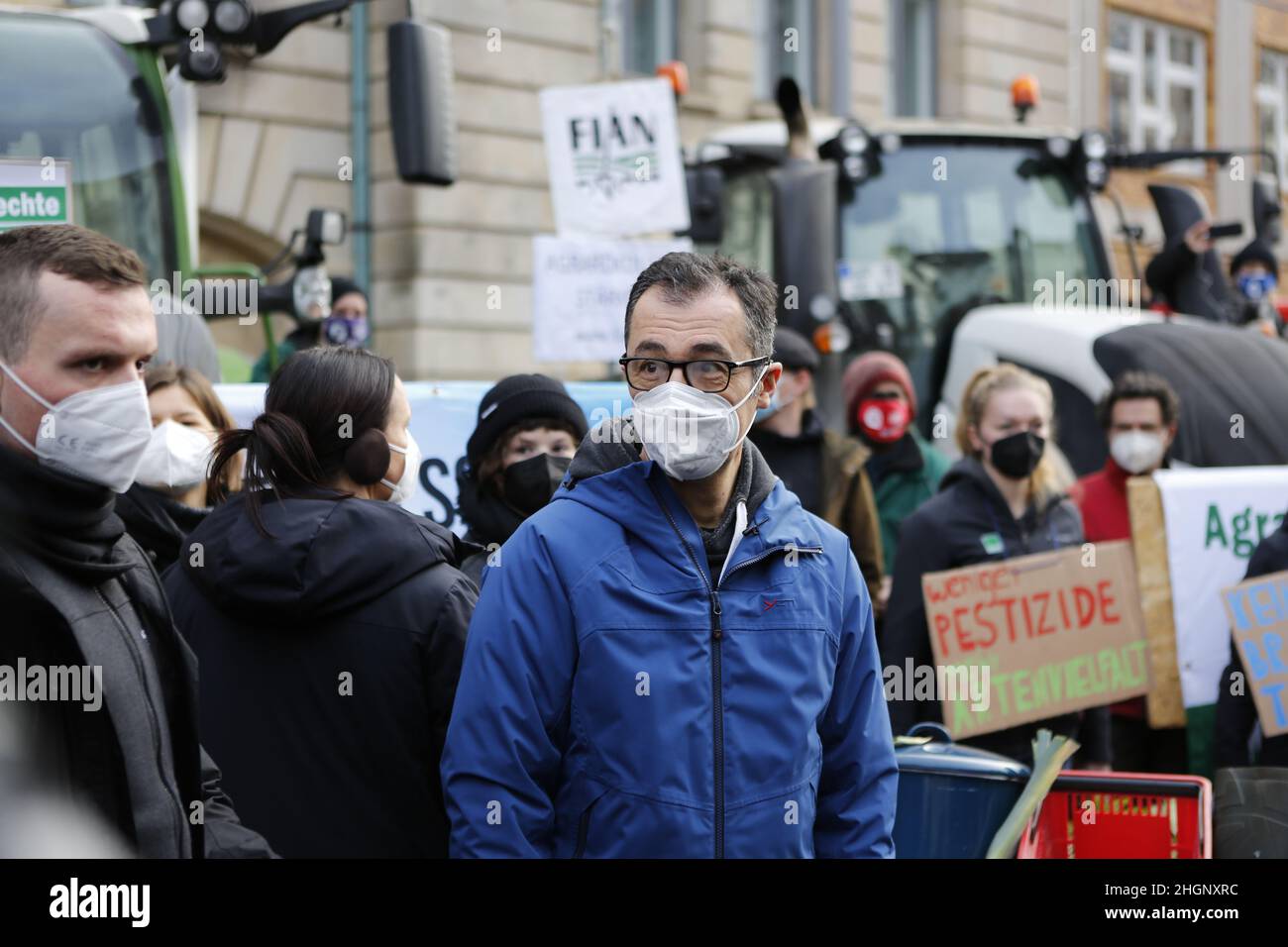 1/22/2022, Berlin, Germany, Minister Cem Özdemir at the  Ministry of Agriculture. At the Federal Ministry of Agriculture, the farmers handed over a protest note to Federal Minister Cem Özdemir. Stock Photo