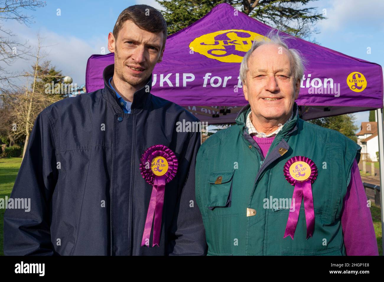 Steve Laws, UKIP candidate for Southend West by-election following the murder of Sir David Amess, with party leader Neil Hamilton campaigning Stock Photo