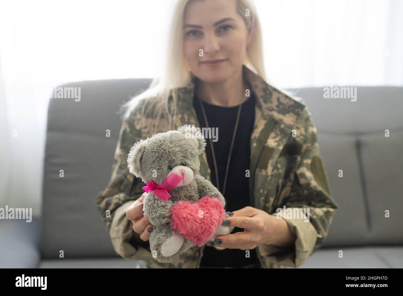 Us female army hi-res stock photography and images - Alamy