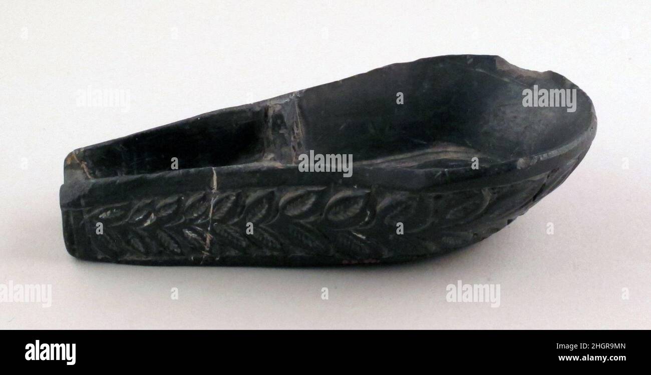 Vase Etruscan Garland of leaves.. Vase. Etruscan. Terracotta. Vases