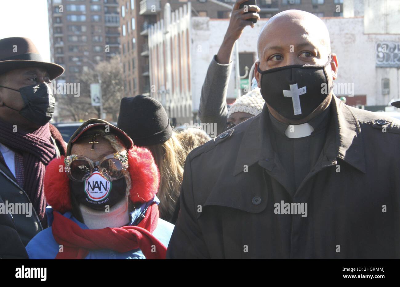 Harlem, USA. 22nd Jan, 2022. (NEW) Tragic shooting of 2 NYPD officers ...