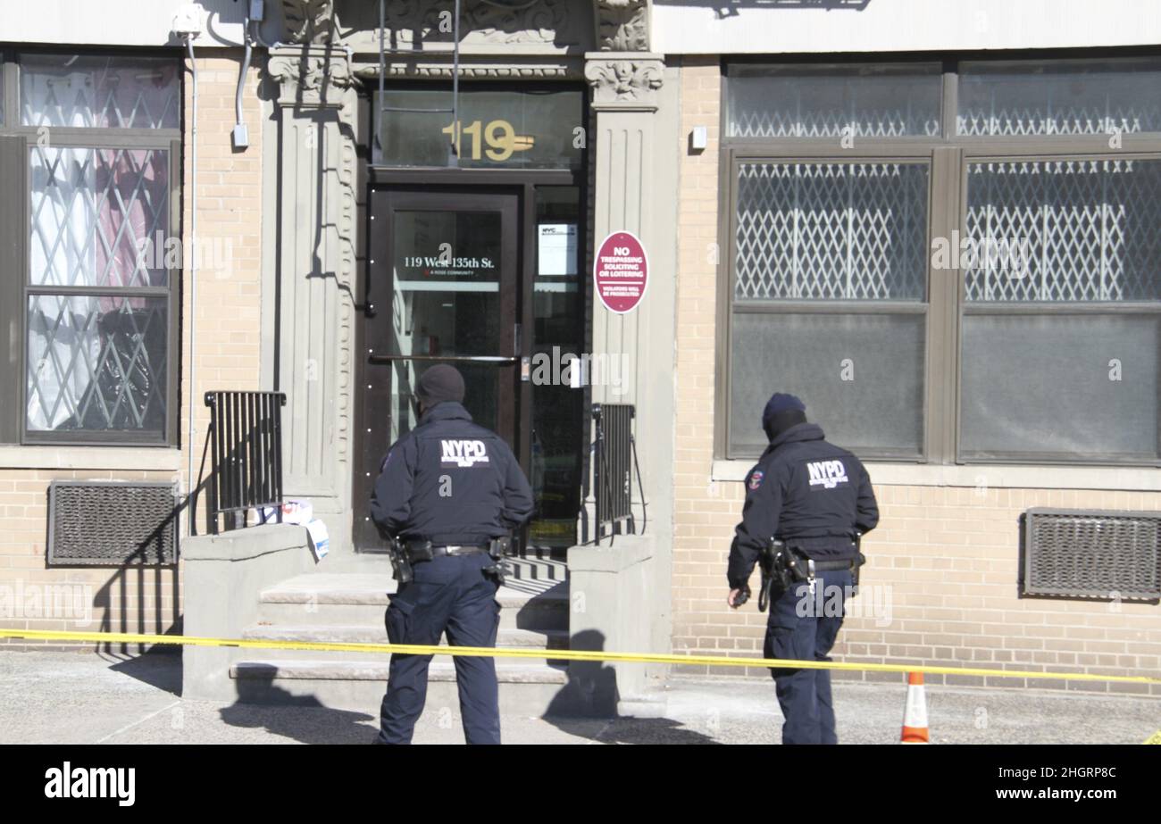 Harlem, USA. 22nd Jan, 2022. (NEW) Tragic shooting of 2 NYPD officers ...