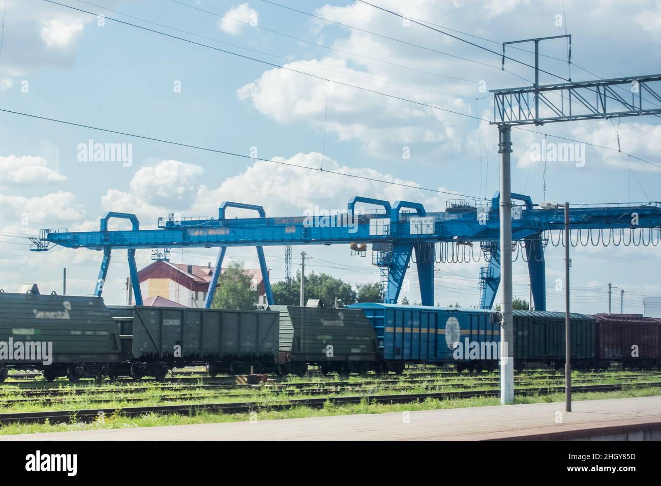 Heavy Lifting Industrial Crane for Cargo Container Import and Export ...