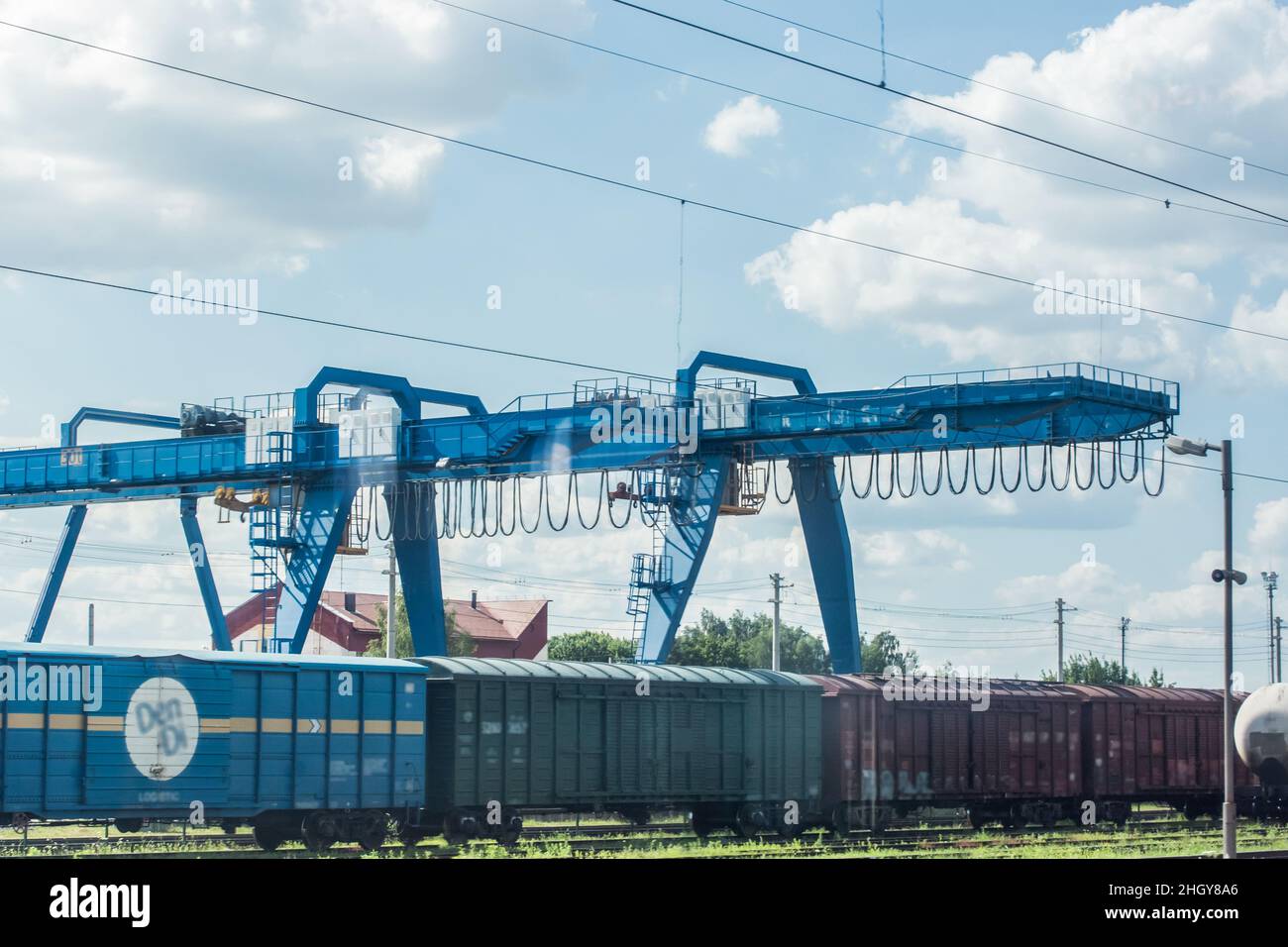 Heavy Lifting Industrial Crane for Cargo Container Import and Export ...