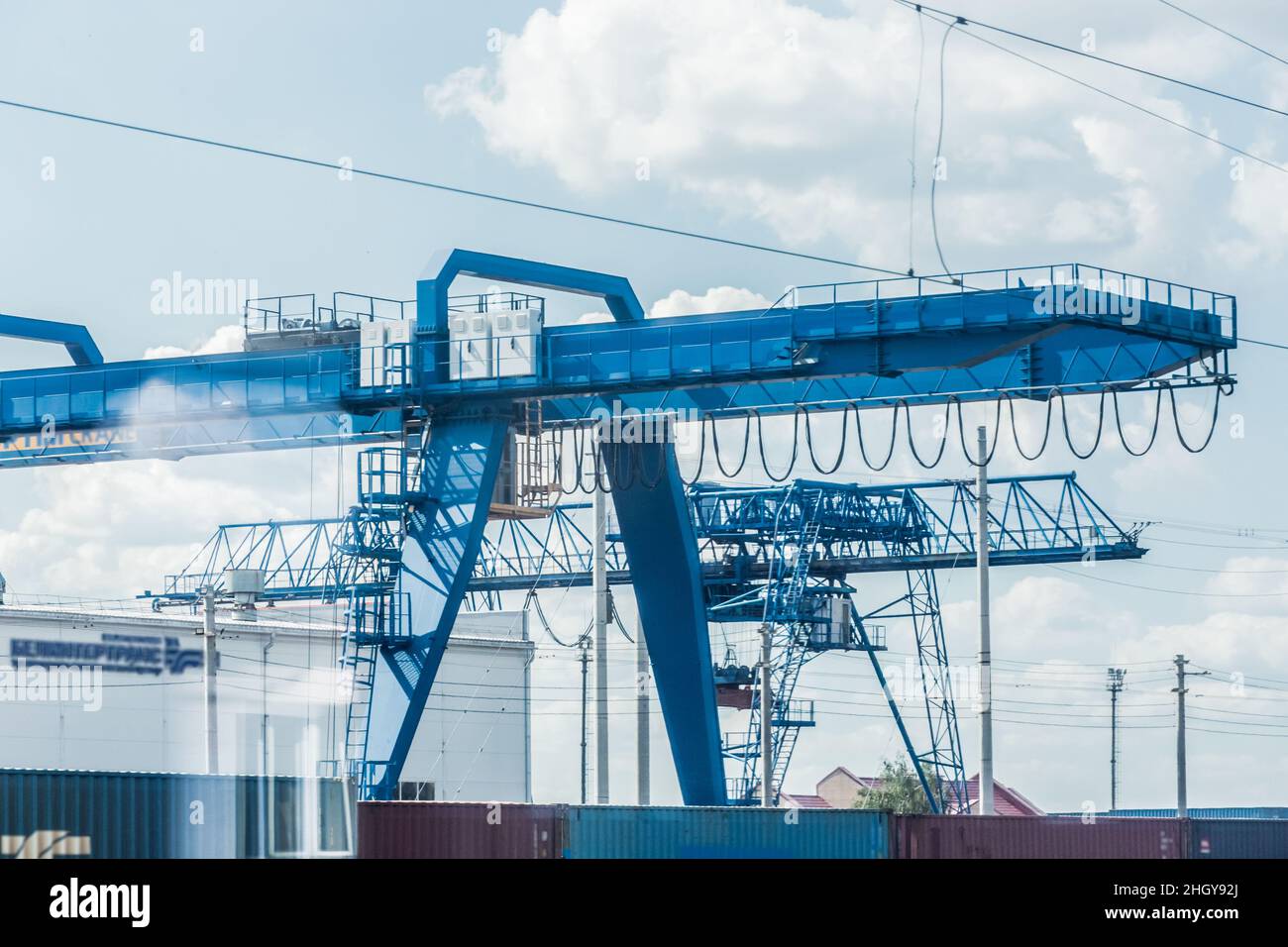 Heavy Lifting Industrial Crane for Cargo Container Import and Export ...