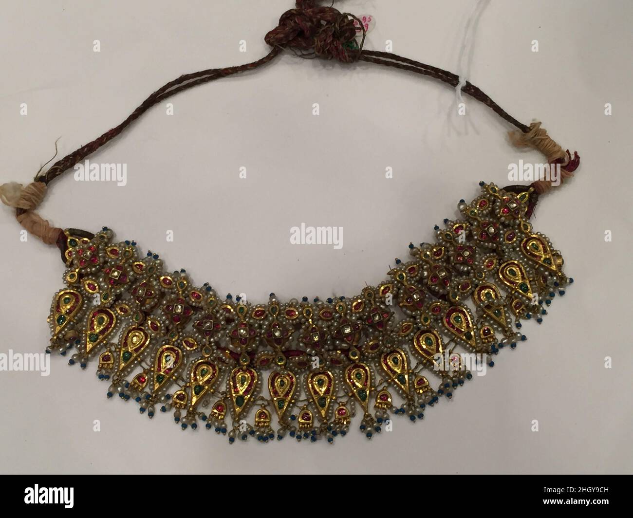 Guluband hi res stock photography and images Alamy