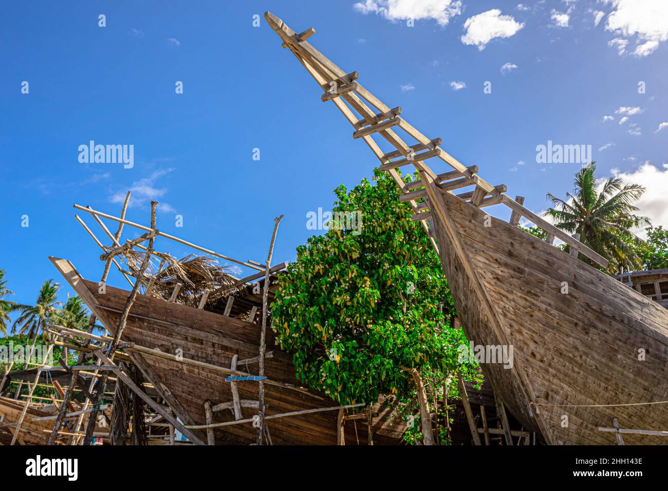 Traditional wooden ship at shipyard Stock Photo - Alamy