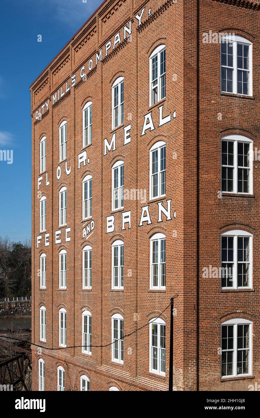 City Mills Hotel, an upscale boutique hotel in a renovated historic grist mill on the Chattahoochee River in downtown Columbus, Georgia. (USA) Stock Photo