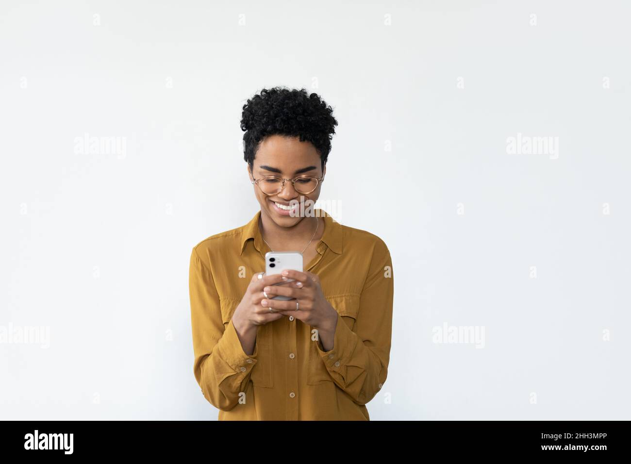 Happy black woman afro hi-res stock photography and images - Alamy