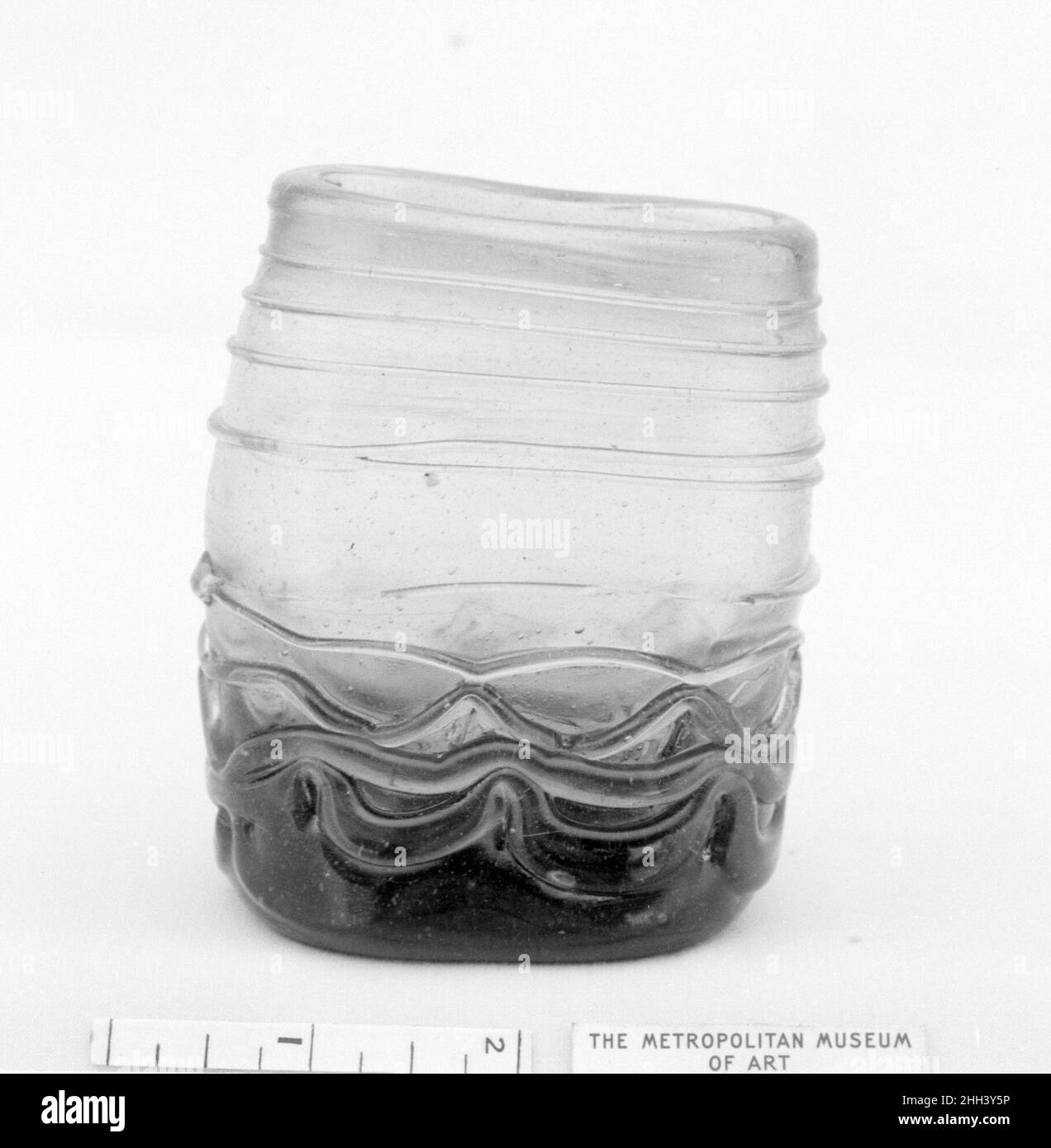 Jar 18th century Spanish. Jar. Spanish. 18th century. Glass. Glass