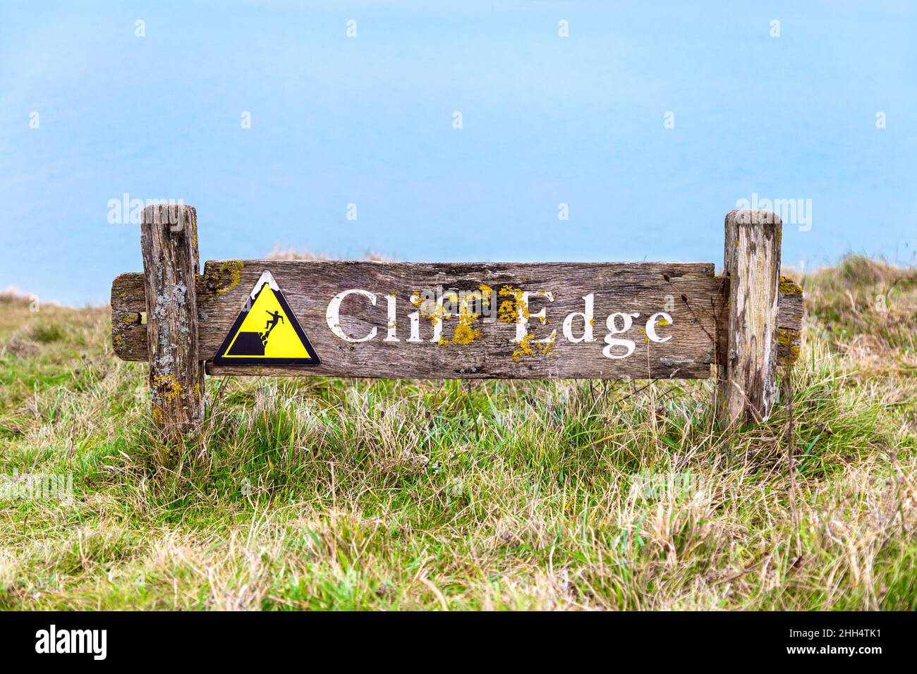 Cliff Edge sign at Beachy Head, Eastbourne, UK Stock Photo