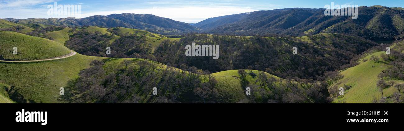 Morning light shines on the scenic, rolling hills and valleys of the Tri-valley area of Northern California, just east of San Francisco Bay. Stock Photo