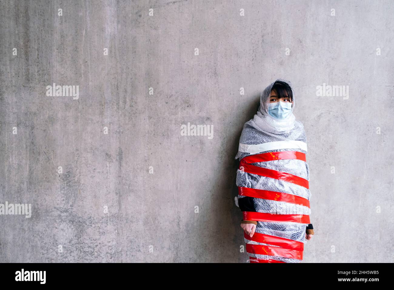 520 Person Wrapped In Bubble Wrap Stock Photos, High-Res Pictures