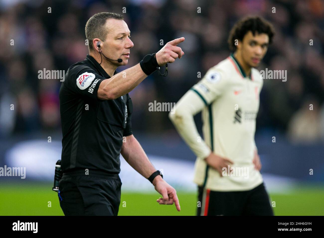 LONDON, UK JAN 23RD Referee Kevin Friend points the area during the Premier League match between Crystal Palace and Liverpool at Selhurst Park, London on Sunday 23rd January 2022. (Credit: Federico Maranesi | MI News) Credit: MI News & Sport /Alamy Live News Stock Photo