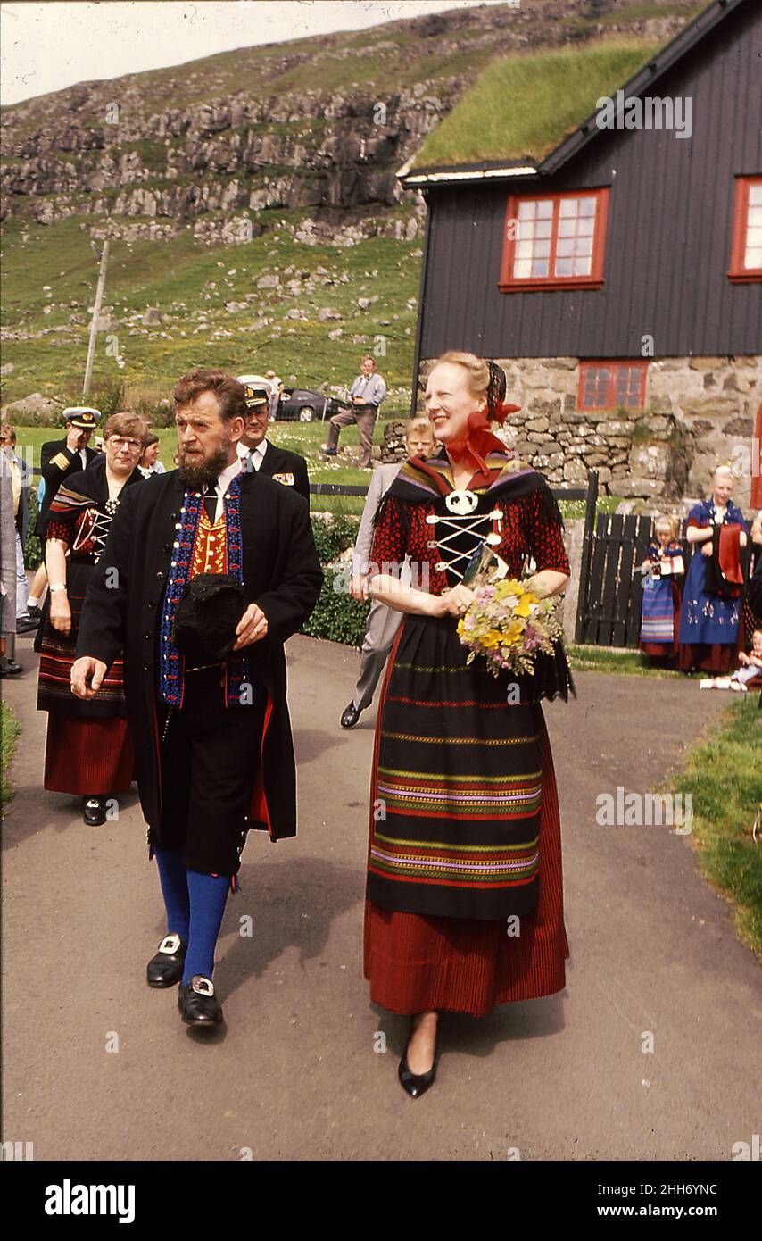 faroese national costume