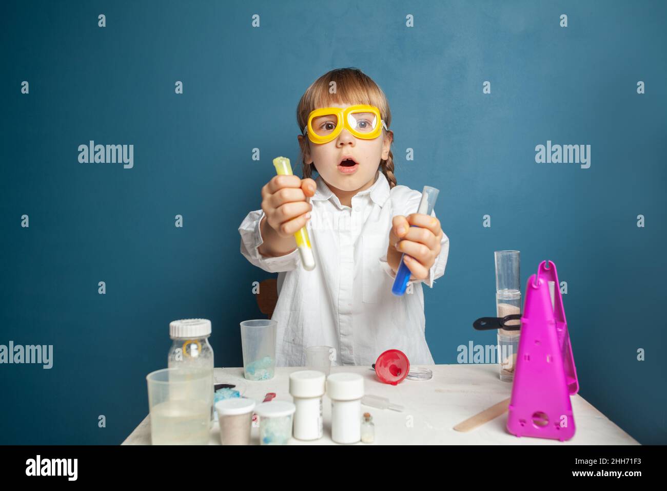 Shocked researcher experimenting with science equipment Stock Photo - Alamy