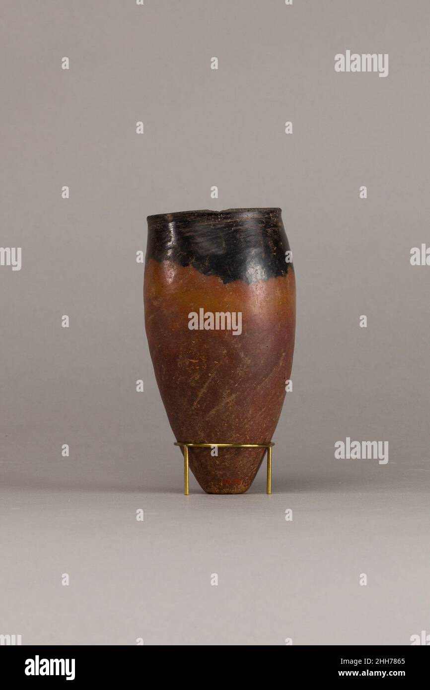 Black-topped red ware beaker ca. 3850–2960 B.C. Predynastic Period ...