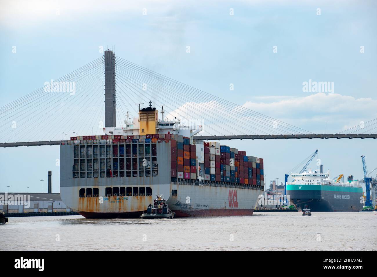 A large container ship sailing into the port of Savannah, GA Stock ...