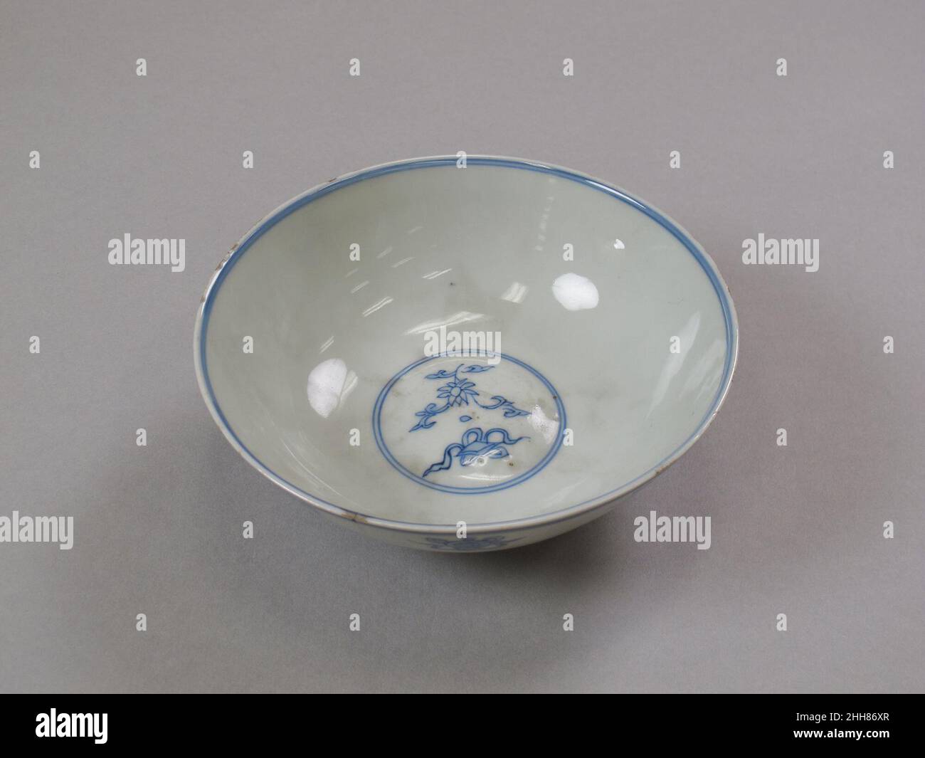 Bowl with Eight Buddhist Treasures early 17th century China. Bowl with