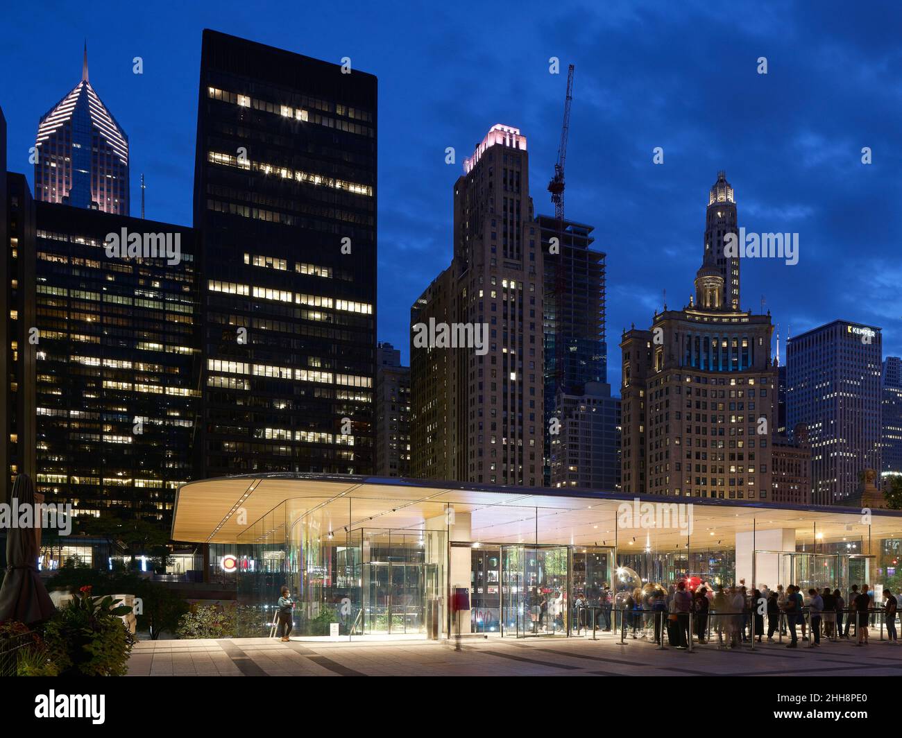 Apple Store in Chicago designed by Norman Foster Stock