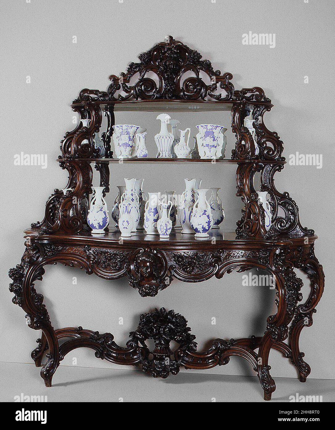 Louis xv furniture hires stock photography and images Alamy