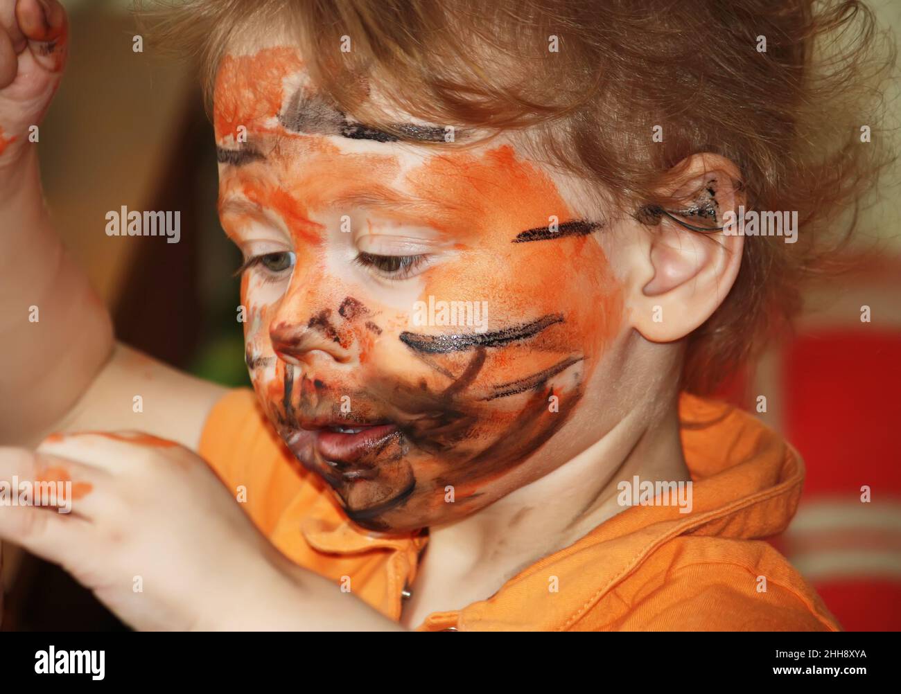 Girl with animal face paint hi-res stock photography and images - Page 2 -  Alamy