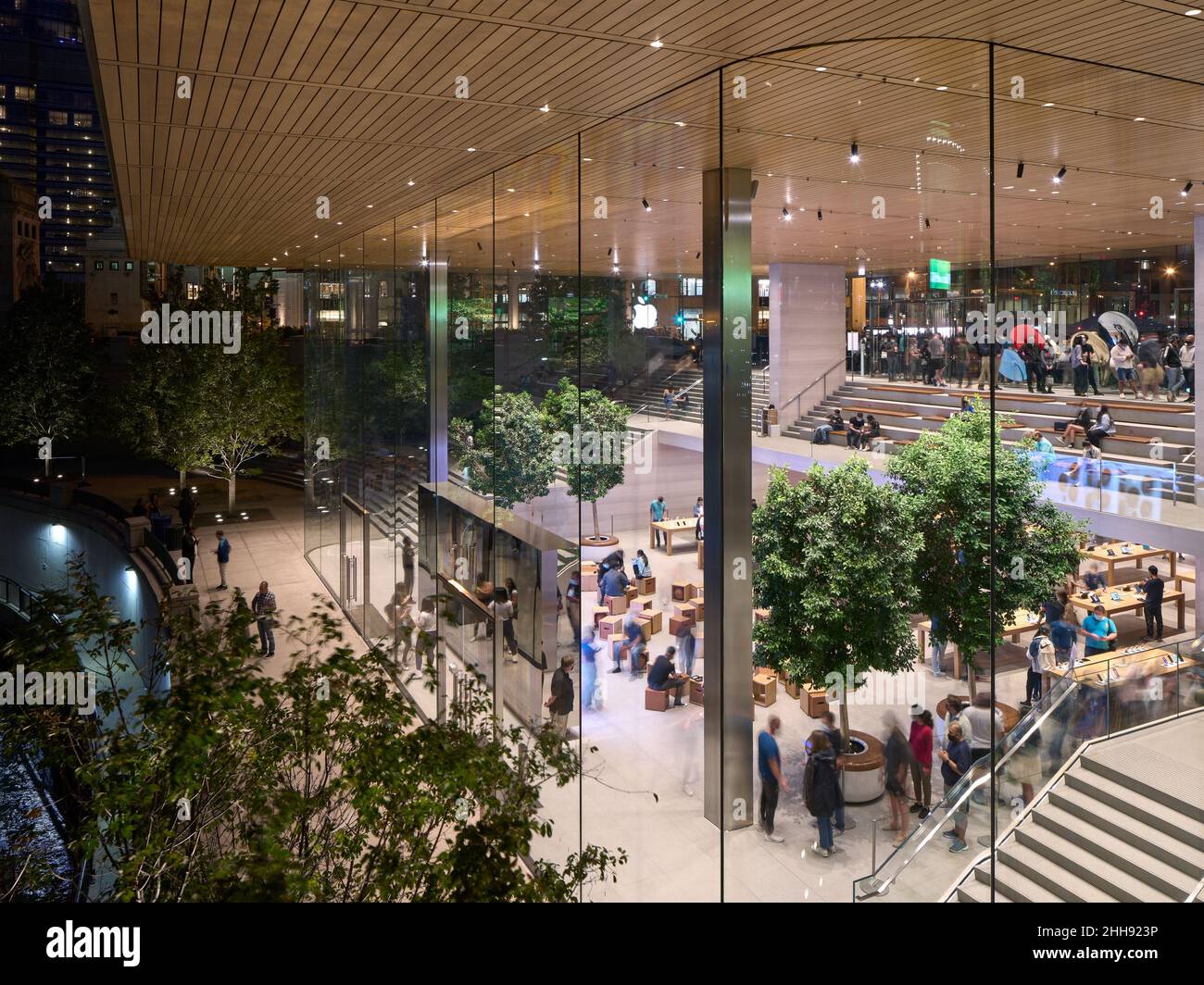 New Apple Store made our of glass on Michigan Avenue - Chicago, IL Stock  Photo - Alamy