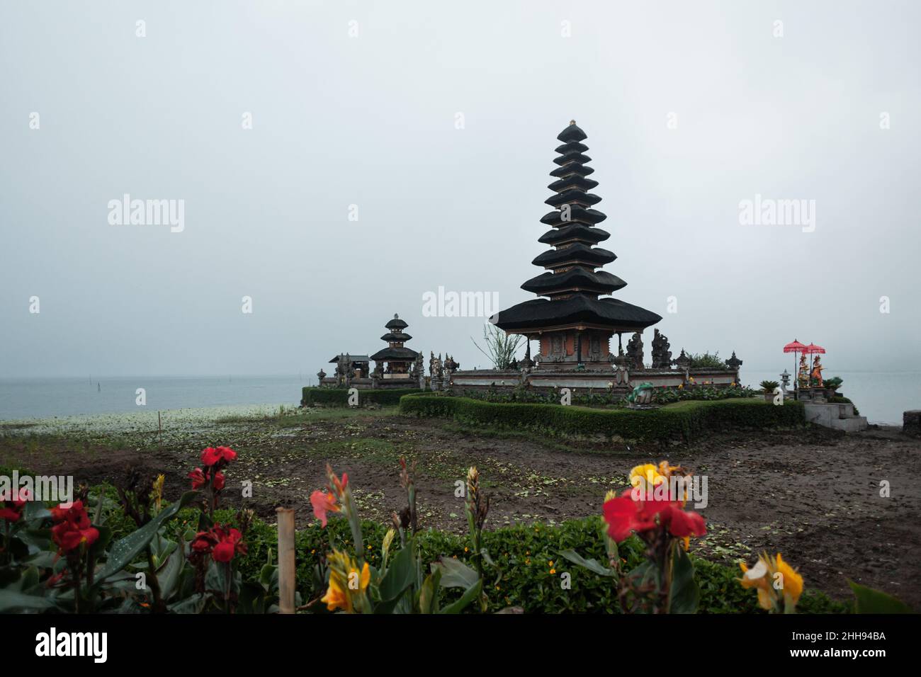 Beautiful temple on the sea shore, Bali, Indonesia Stock Photo - Alamy