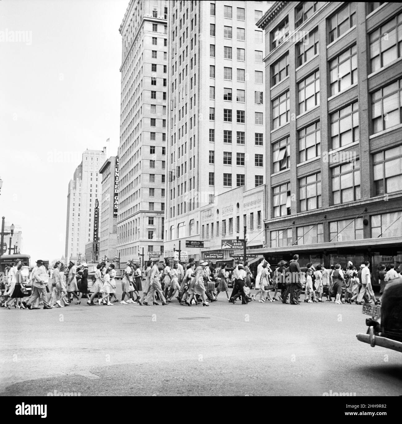 Downtown houston people Black and White Stock Photos & Images Alamy