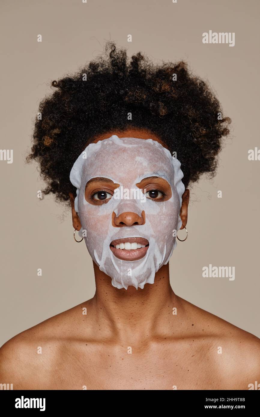 Black woman face no makeup hi-res stock photography and images - Alamy
